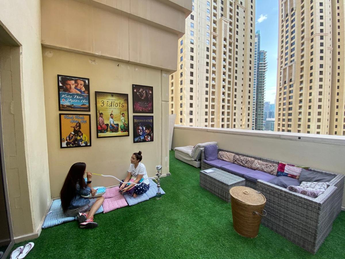 Bollywood Beach Hostel Dubai Eksteriør billede