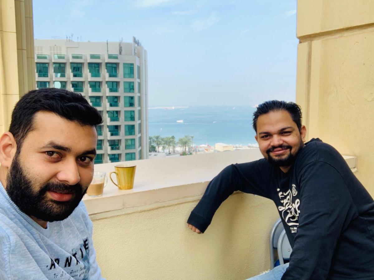 Bollywood Beach Hostel Dubai Eksteriør billede