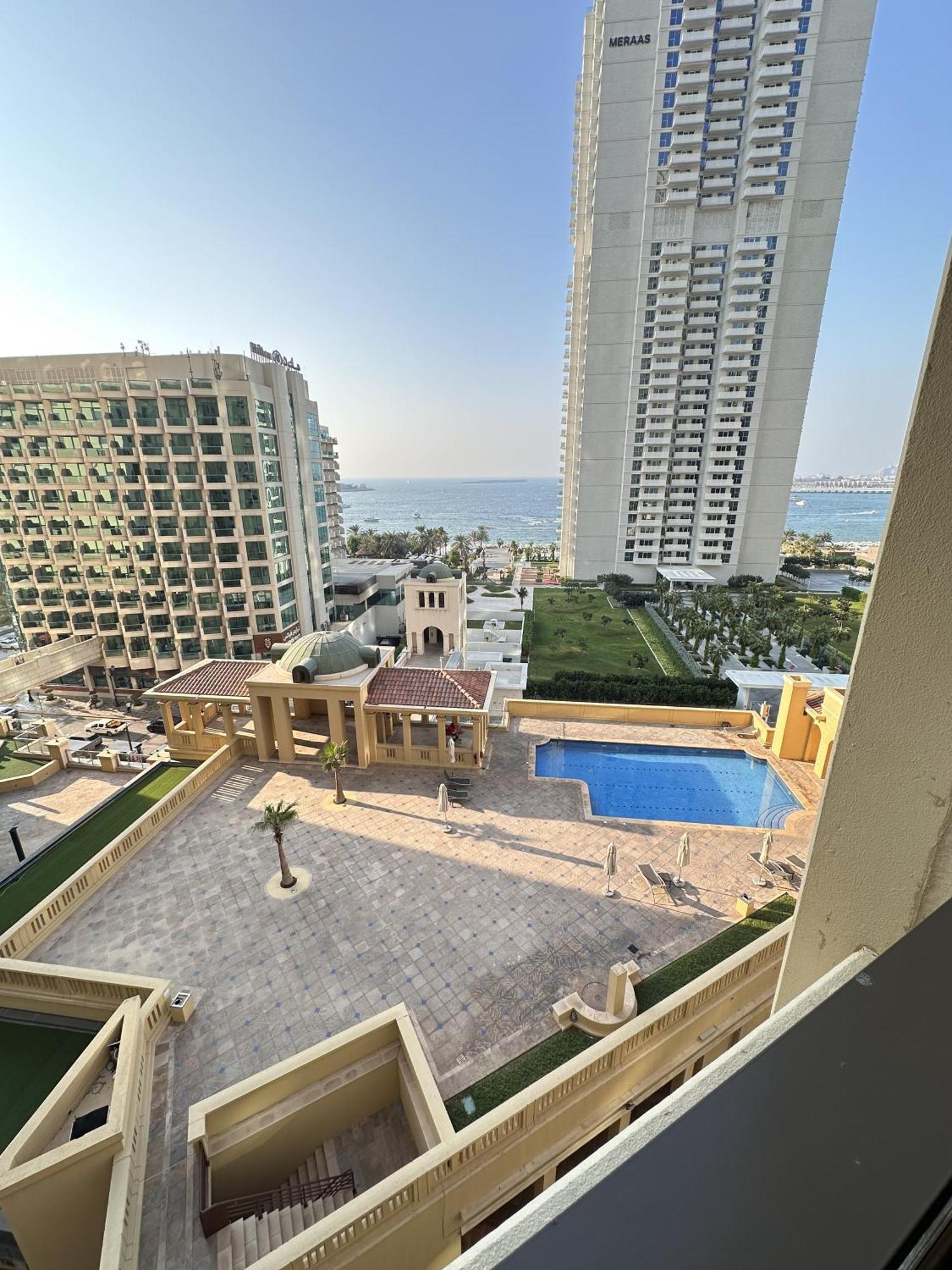 Bollywood Beach Hostel Dubai Eksteriør billede