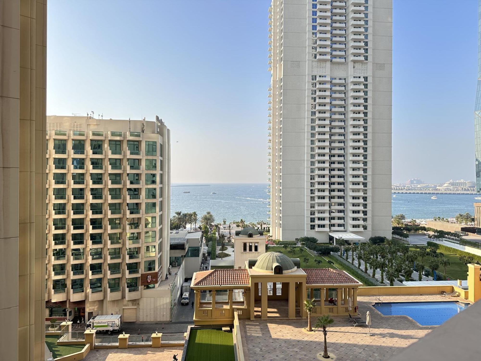 Bollywood Beach Hostel Dubai Eksteriør billede