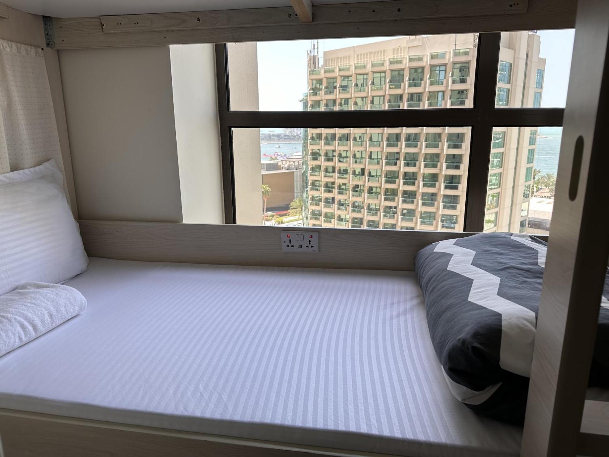 Bollywood Beach Hostel Dubai Eksteriør billede